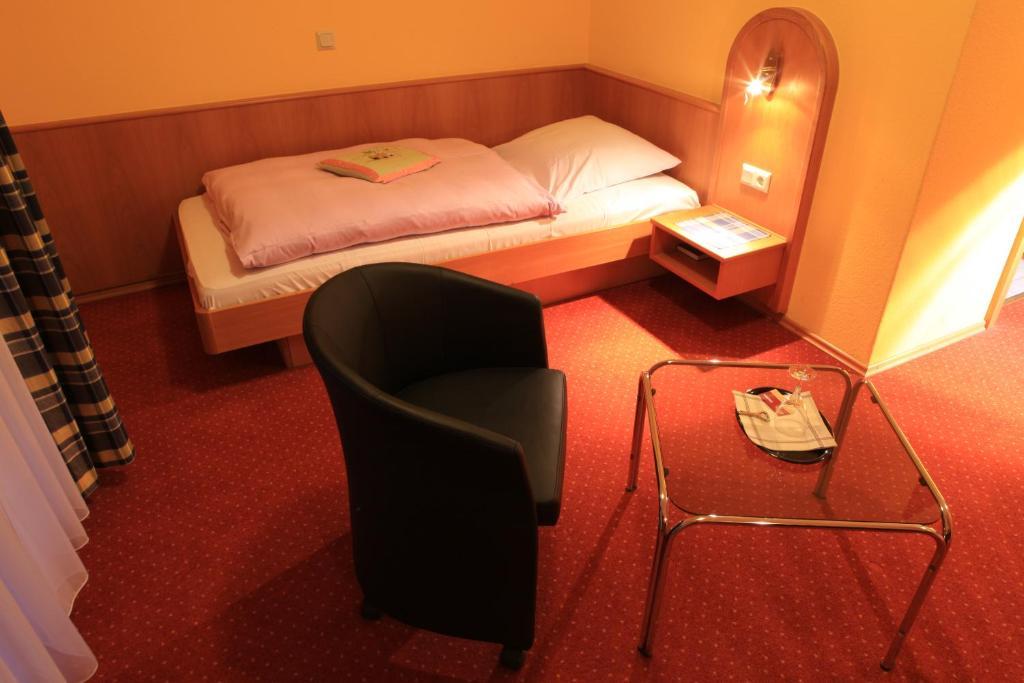 Hotel Kasserolle Siegburg Quarto foto